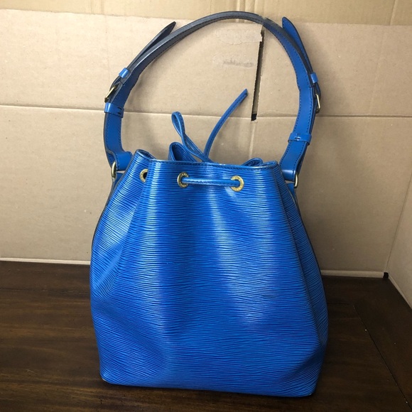 LOUIS VUITTON Petite Noe Toledo Blue Epi Leather Drawstring Bucket Bag AUTHENTIC - Picture 4 of 17
